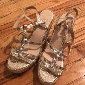 Platform sandals